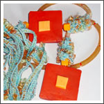 foto collana collezione pianeta terra